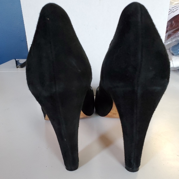 Chloë Sevigny x Opening Ceremony Black Suede Heels 9 - Picture 5 of 7